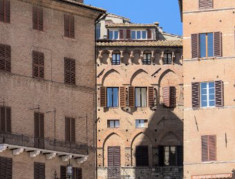 Une des rues qiu donne sur la Piazza del Campo